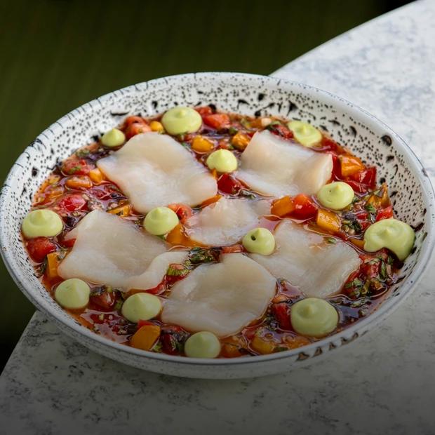 Что пробовать на фестивале «На Гребне!»: Гребешки с черешней, сырным фондю и с беконовой бриошью — Гид «Большого Города». Большой город