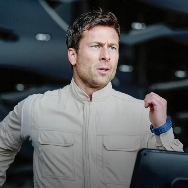 «Бегущий человек»: Типа крутой пролетарий — Кино. Большой город