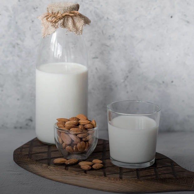 Непереносимость лактозы: Как ее распознать, принять и жить дальше — Здоровье. Большой город