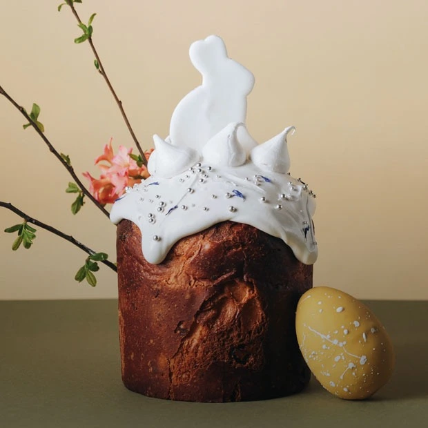 С блестками, сиренью и по-вегану: 20 куличей к Пасхе в ресторанах Петербурга — Гид «Большого Города». Большой город