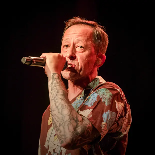 Релизы недели: «Кровосток», Echotourist и восставшие из рэпа — Новая музыка. Большой город