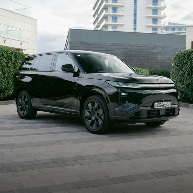 На высоком уровне: Чем интересен премиальный кроссовер GAC S7 — Машина недели. Большой город