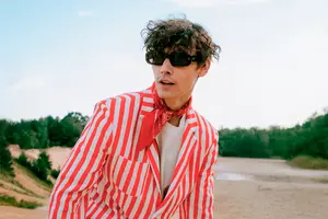 Поп 2000-х, нефоры, пацанский рэп: Тренды российской музыки последних трех лет