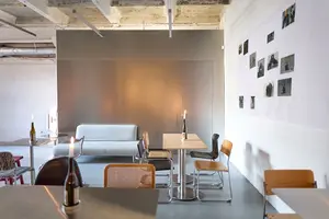 Модный брат IF: Винное бистро AF в Трехсвятительском переулке