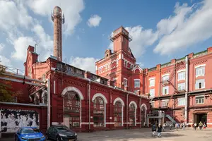 «Рыковка», «Столичная» и булки DNA: Путь завода «Кристалл» от промышленного центра до арт-кластера