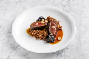 Self Edge Chinois, Au Delà и K-Bakery, новые меню в «Перемене» и Svet Cafe (Петербург)