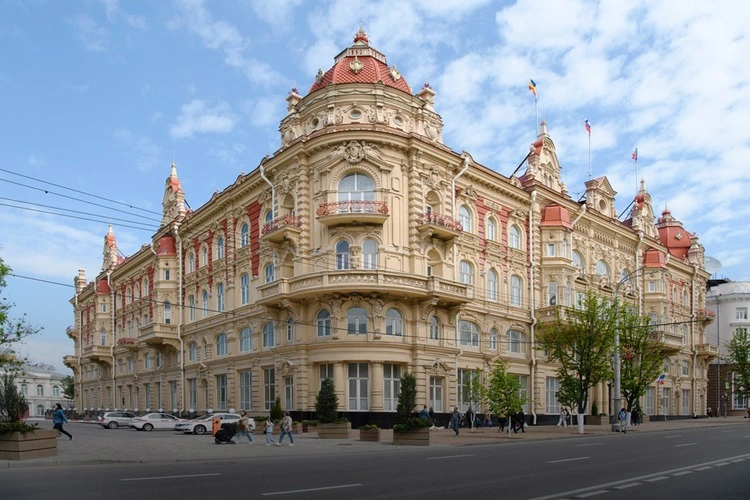 Курник, раки и «Кукарача»: Гид по Ростову-на-Дону