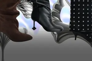 В тренде необычная обувь. Например, волнистая и с плавниками. Вот 14 эффектных пар