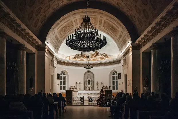 От Букстехуде до Aphex Twin: Каким будет новый музыкальный сезон в храме Святого Людовика