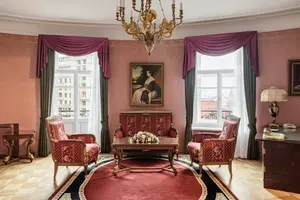 От Врубеля до высоток: Как легендарные отели рассказывают историю Москвы