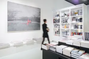 «Под маской» Музея русского импрессионизма: Новая выставка и «Подписные издания»