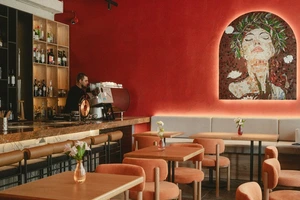 Открытия «Сиртаки и вино», Shaolin и Fobs Bistro, новое меню в Padron и дачные бранчи