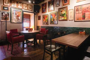 Переоткрытие Mr. Help & Friends, африканские десерты в Jamaa и «Бутер месяца» в Urban Winery